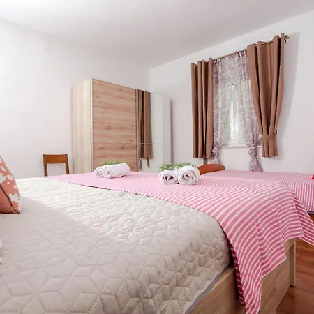 Holiday home Cozy In *