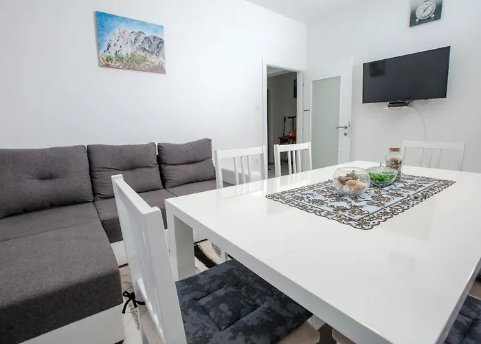 Дом отдыха Pet Friendly In *