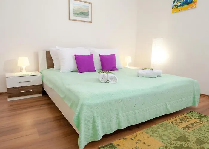 Дом отдыха Pet Friendly In *